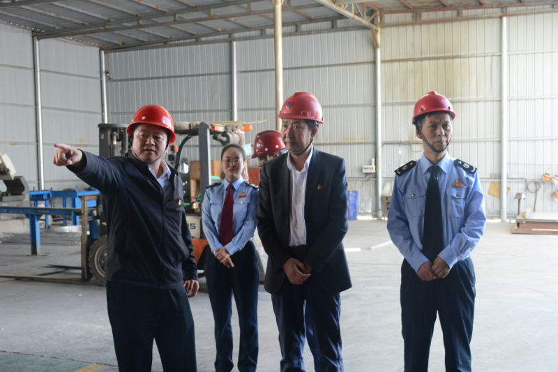 西寧市稅務(wù)局黨委書(shū)記、局長(zhǎng)劉興華蒞臨 青海物產(chǎn)工業(yè)投資有限公司調(diào)研