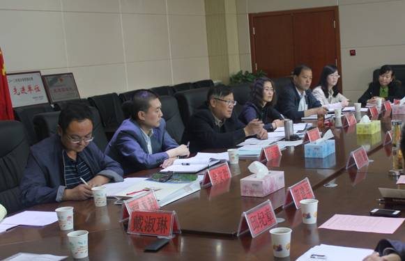 協(xié)調(diào)對接，有序推進(jìn)保稅物流中心項目建設(shè)