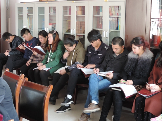 青海物產(chǎn)朝陽物流開發(fā)投資有限公司召開&ldquo;黨的十九大精神專題學習月&rdquo;活動動員部署會